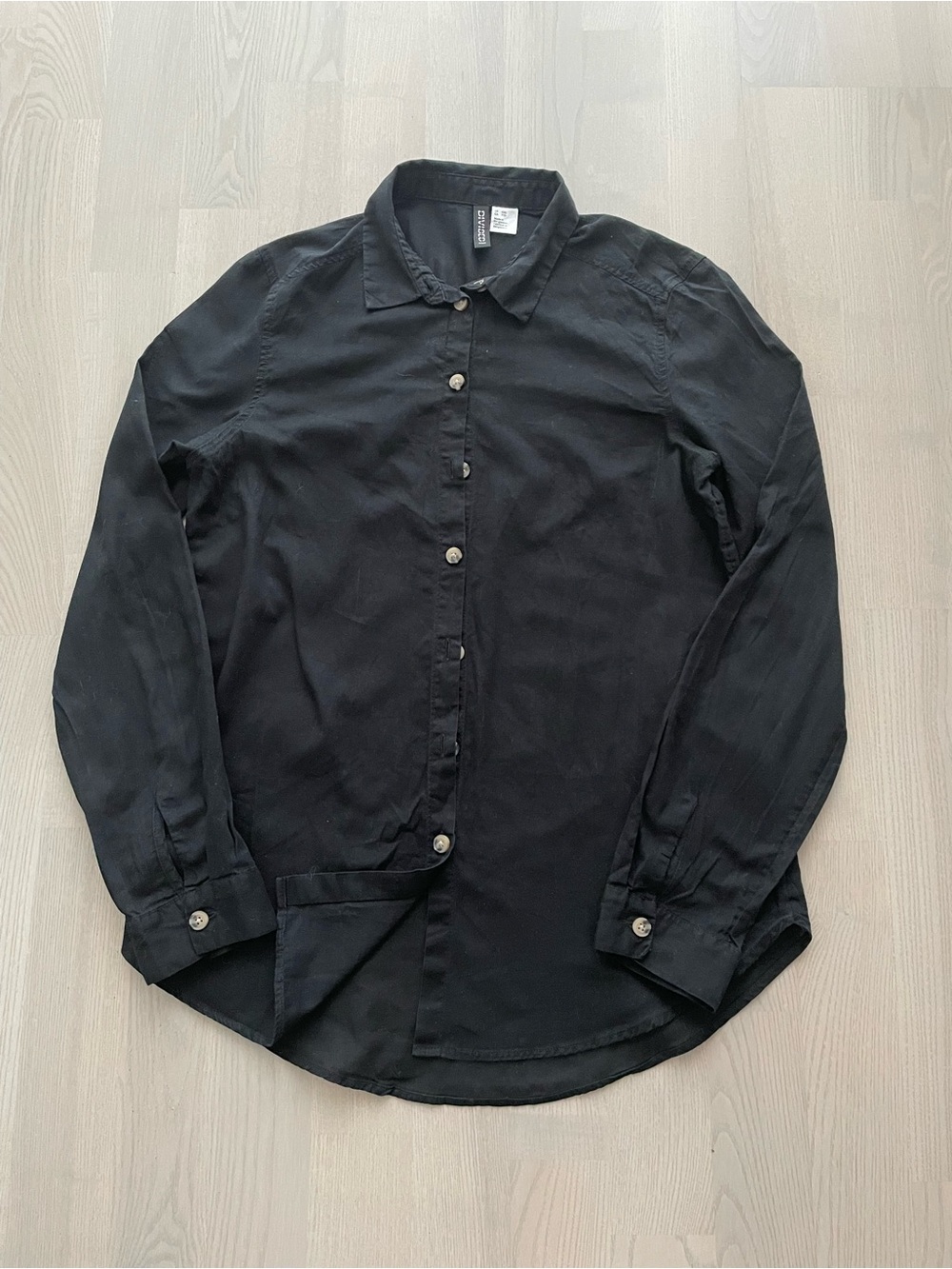 H&M 100% Relaxed Cotton Black Long-Sleeve Button-Up Shirt
